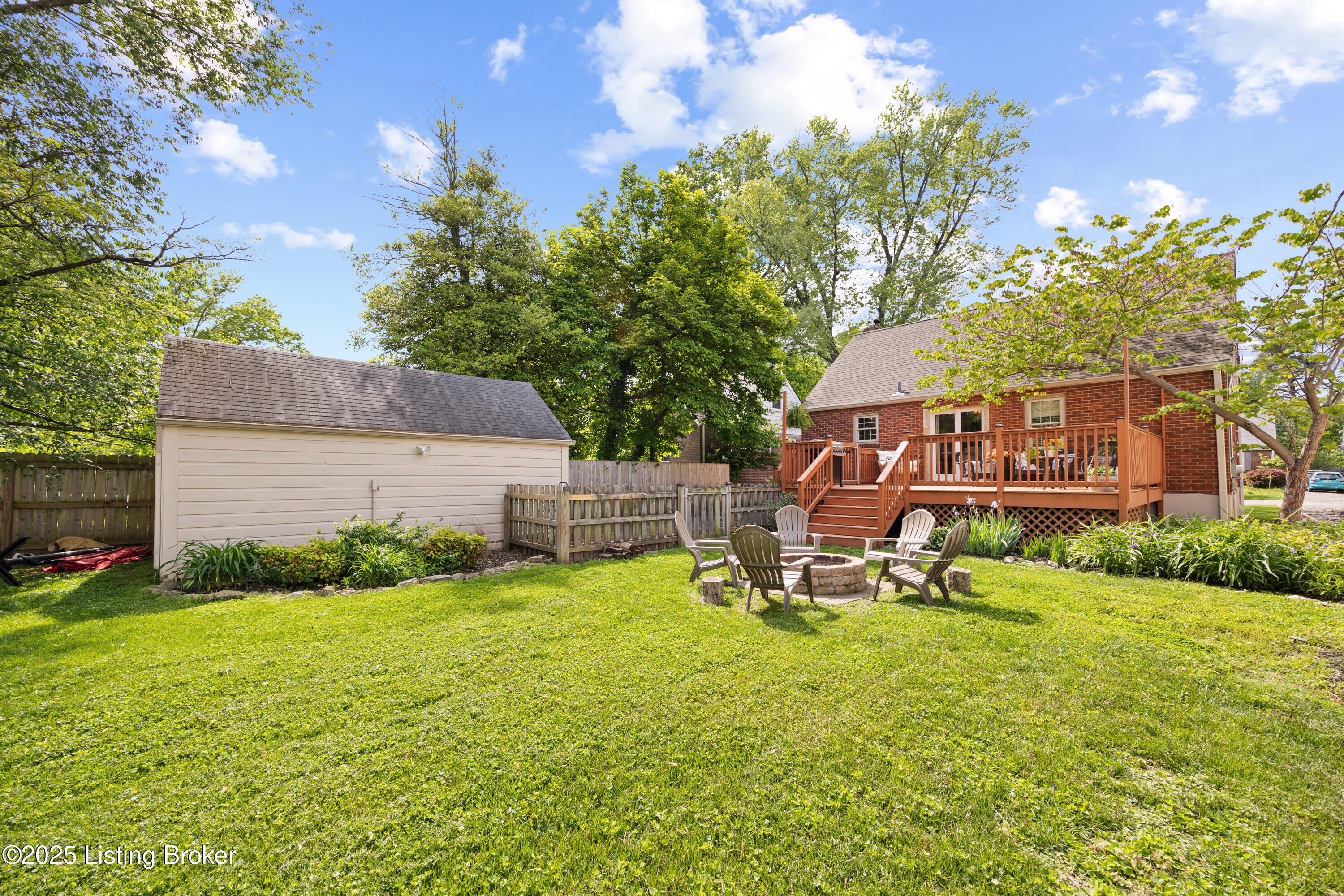 3822 Ormond Road Louisville, KY 40207 - Photo 28 of 33 032