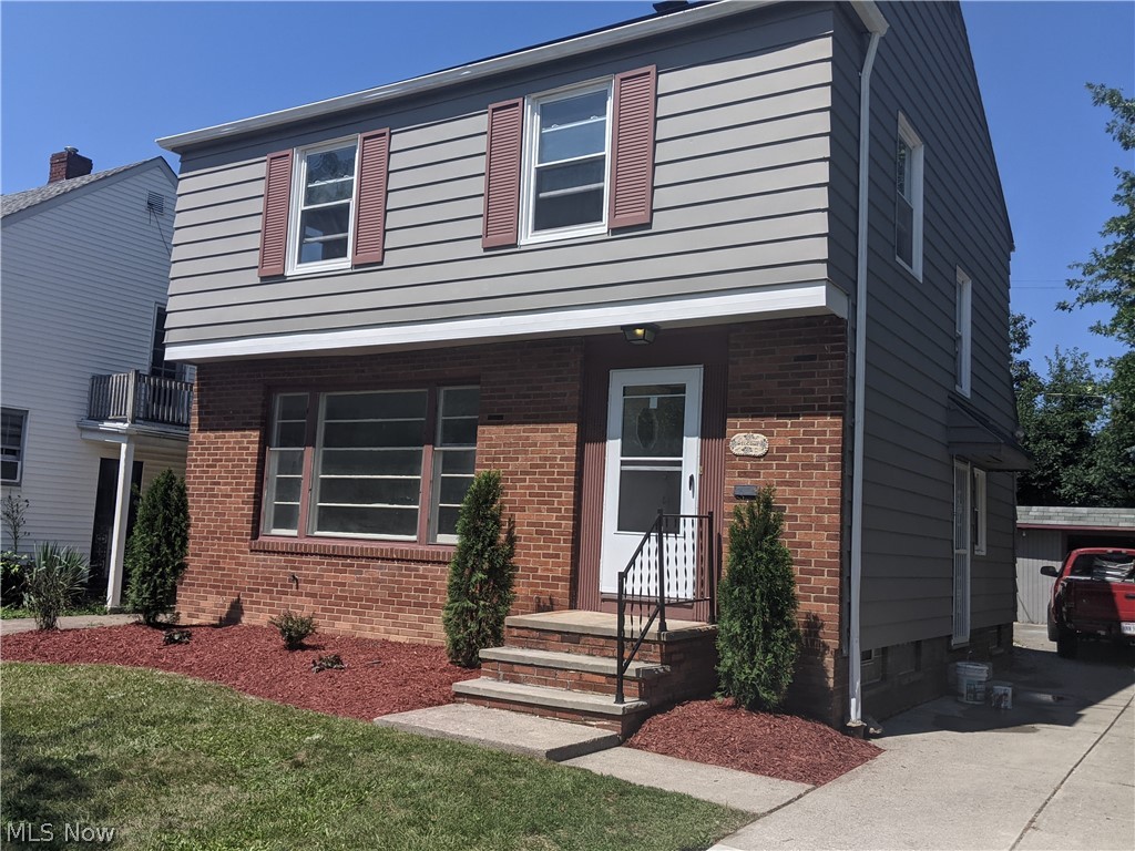 3859 Covington Road South Euclid, OH 44121 - Photo 2 of 35