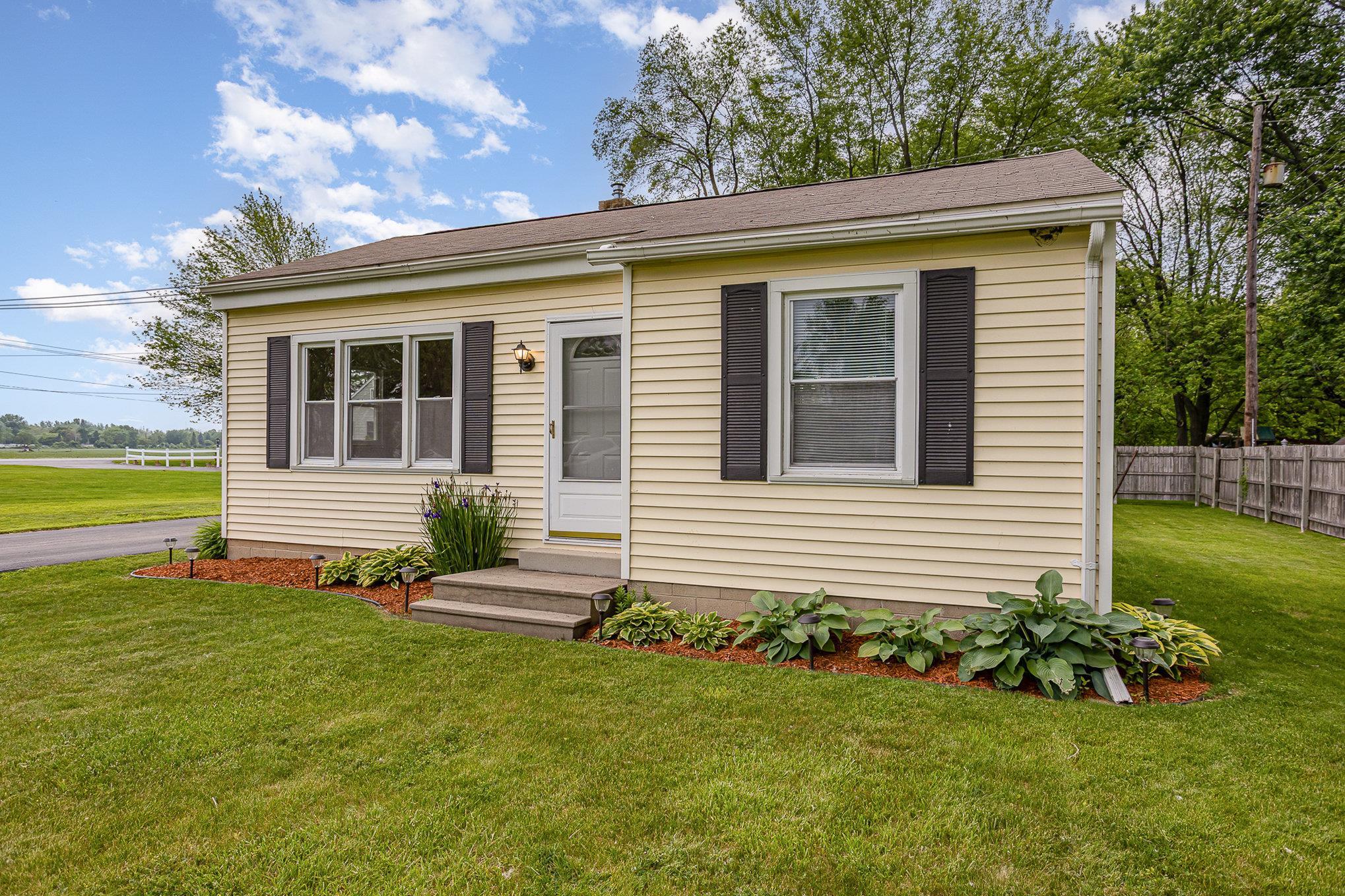 3480 2 Mile Road Bay City, MI 48706 - Photo 3 of 17 Gallery Image 3