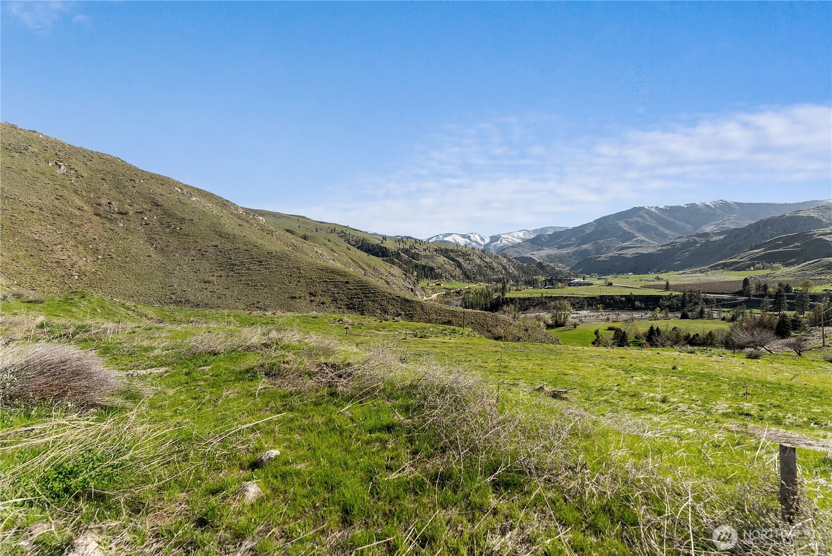 6 Cowboy Road Pateros, WA 98846 - Photo 16 of 38