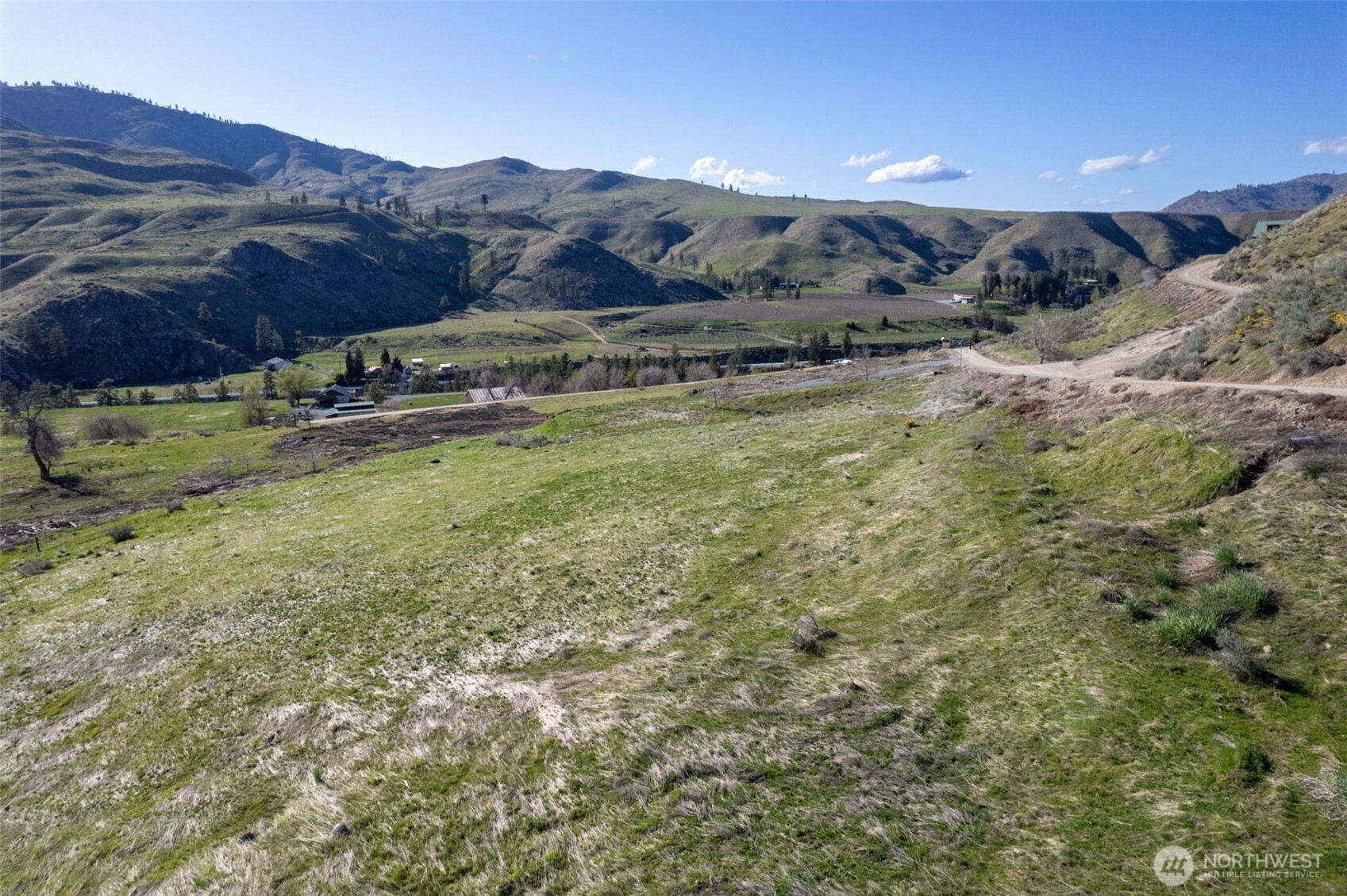 6 Cowboy Road Pateros, WA 98846 - Photo 18 of 38