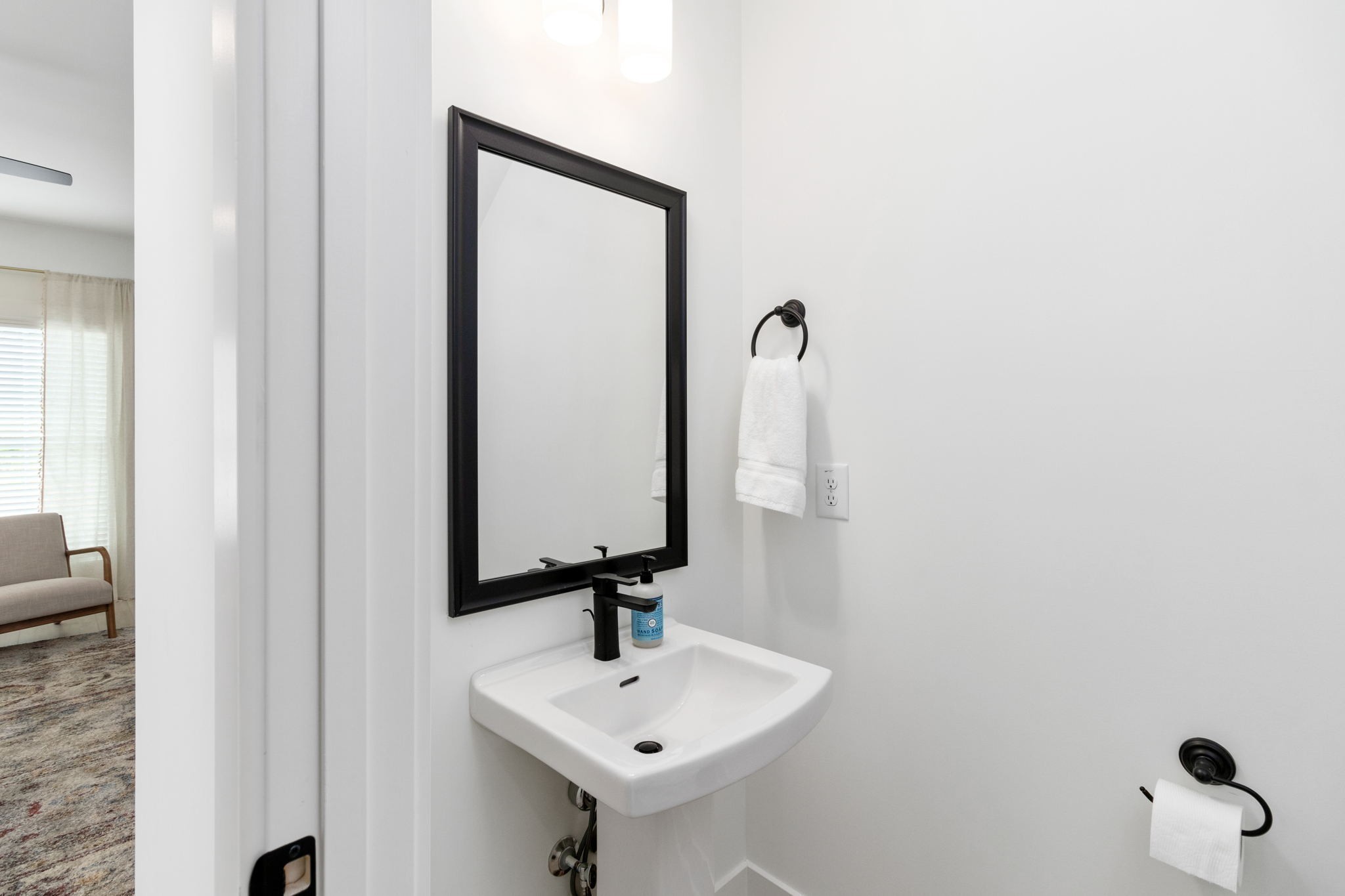 725 Hornbuckle Road, Unit B2 Clarksville, TN 37043 - Photo 16 of 31 a bathroom with a sink and a mirror