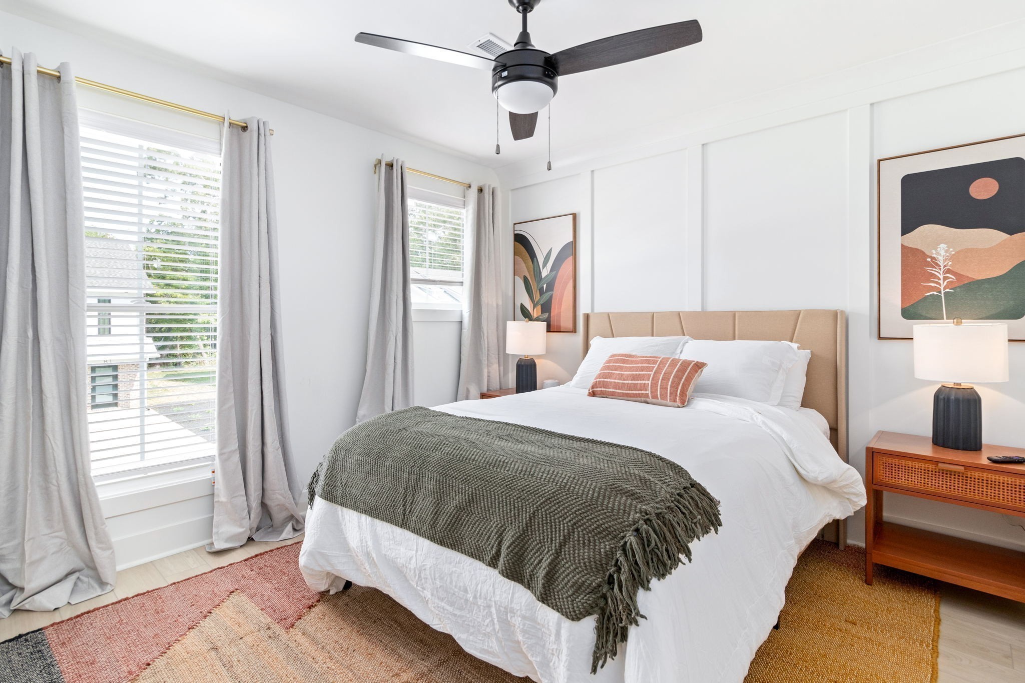 725 Hornbuckle Road, Unit B2 Clarksville, TN 37043 - Photo 20 of 31 a spacious bedroom with a bed and walk in closet