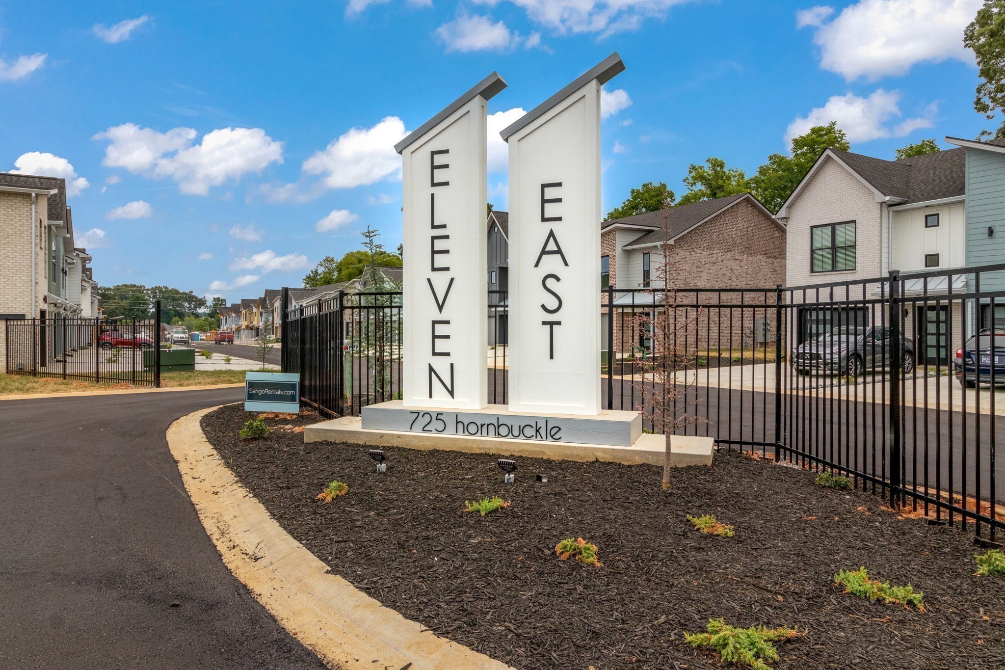 725 Hornbuckle Road, Unit B2 Clarksville, TN 37043 - Photo 2 of 31