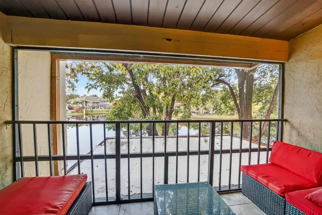 $395,000 | 721 East Coco Plum Circle, Unit 5, Plantation, FL 33324