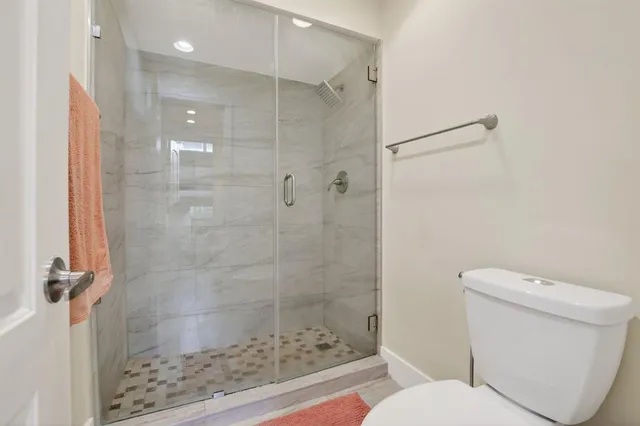 $395,000 | 721 East Coco Plum Circle, Unit 5, Plantation, FL 33324