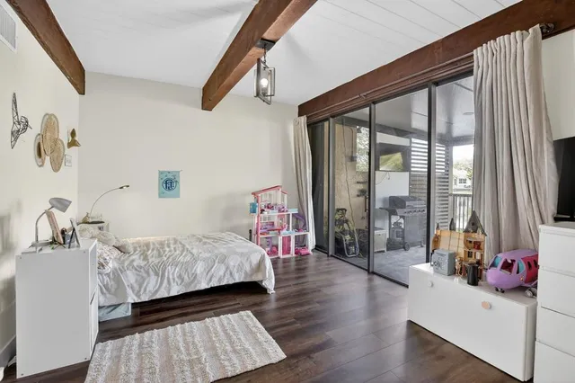 $395,000 | 721 East Coco Plum Circle, Unit 5, Plantation, FL 33324