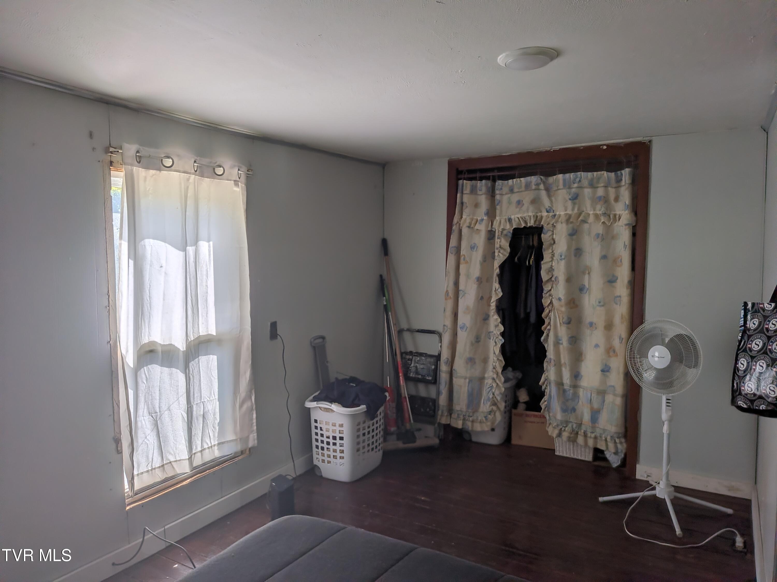 580 Cartwheel Road Greeneville, TN 37743 - Photo 19 of 30 PXL_20261005_191417893