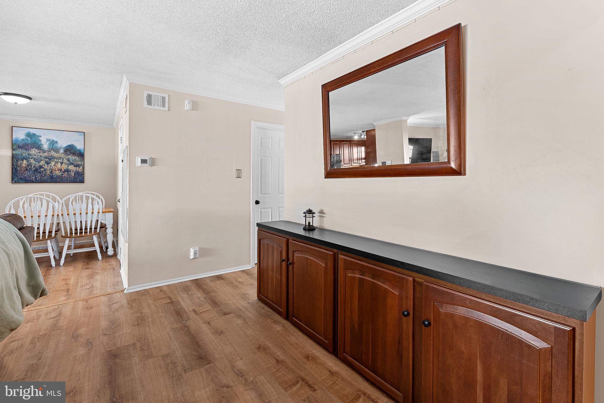 1115 Huntmaster Terrace Northeast, Unit 202 Leesburg, VA 20176 - Photo 5 of 33