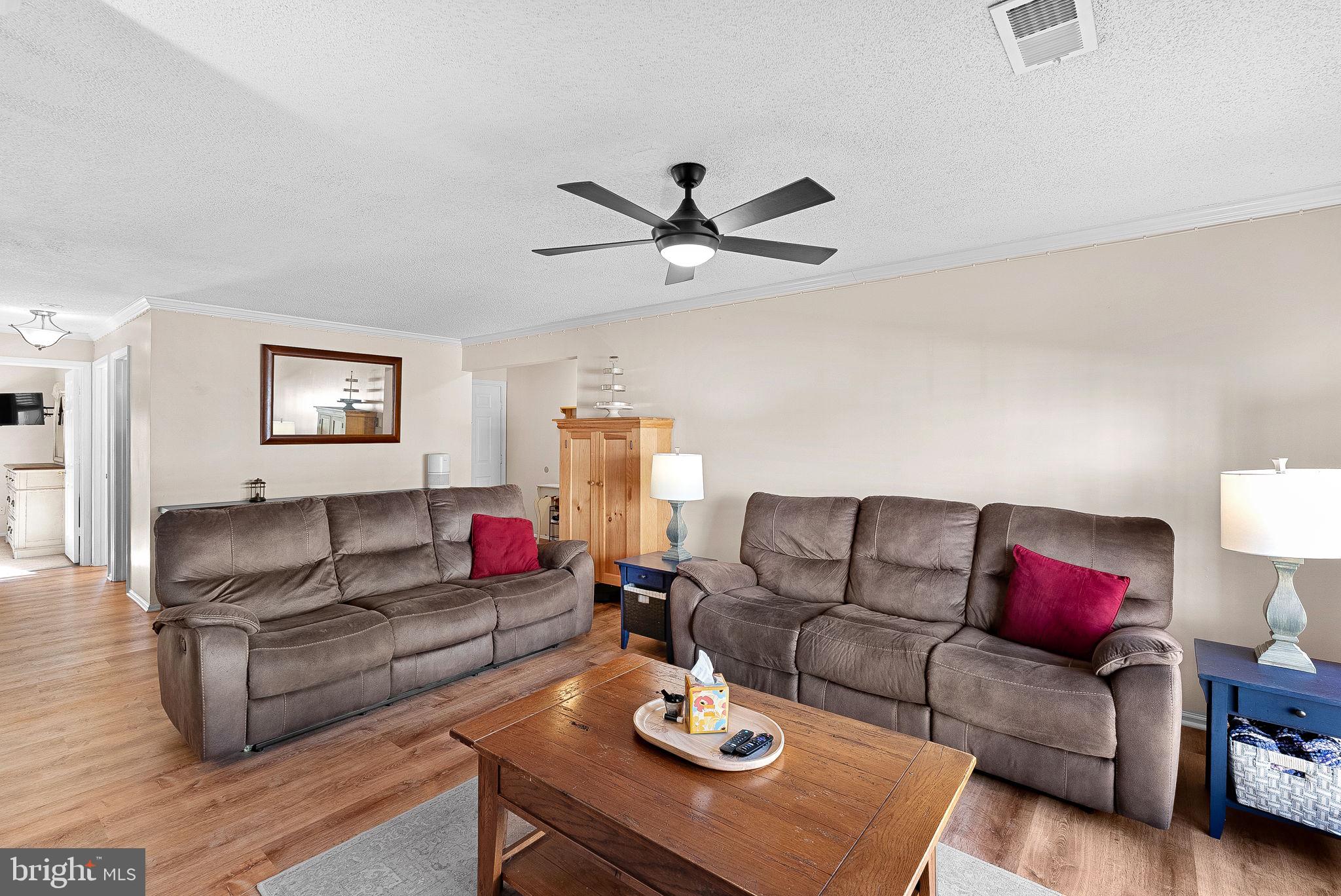 1115 Huntmaster Terrace Northeast, Unit 202 Leesburg, VA 20176 - Photo 7 of 33