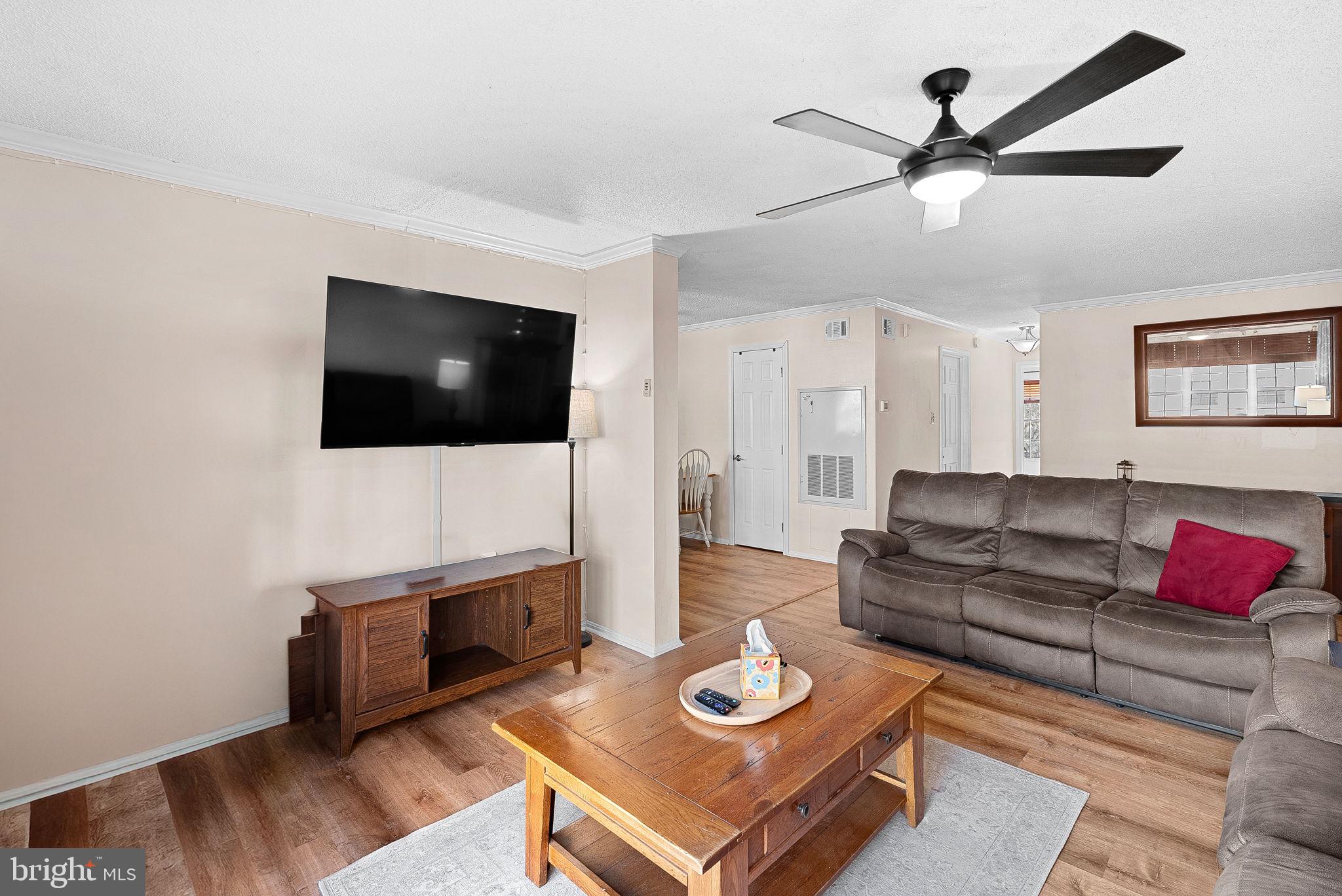 1115 Huntmaster Terrace Northeast, Unit 202 Leesburg, VA 20176 - Photo 9 of 33