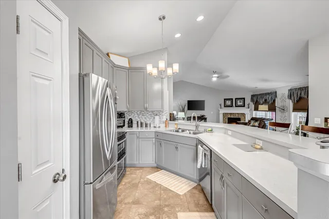 $349,900 | 1203 Woodbury Commons, Unit D, Waukesha, WI 53189