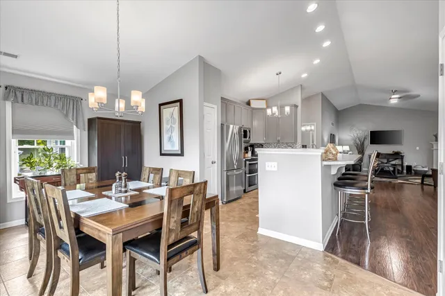 $349,900 | 1203 Woodbury Commons, Unit D, Waukesha, WI 53189