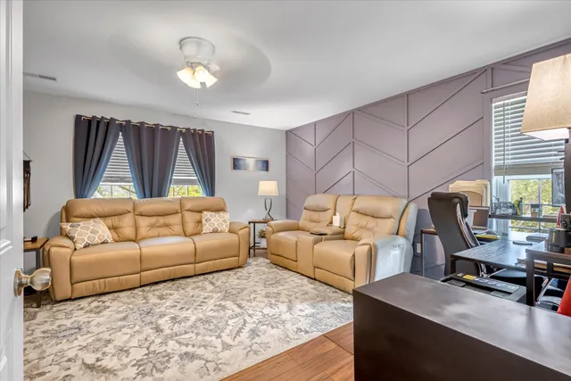 $349,900 | 1203 Woodbury Commons, Unit D, Waukesha, WI 53189