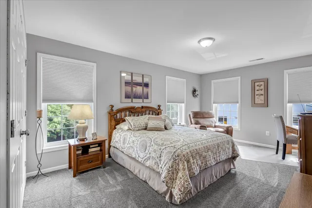 $349,900 | 1203 Woodbury Commons, Unit D, Waukesha, WI 53189