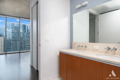 $440,000 | 600 North Fairbanks Court, Unit 2809, Chicago, IL 60611