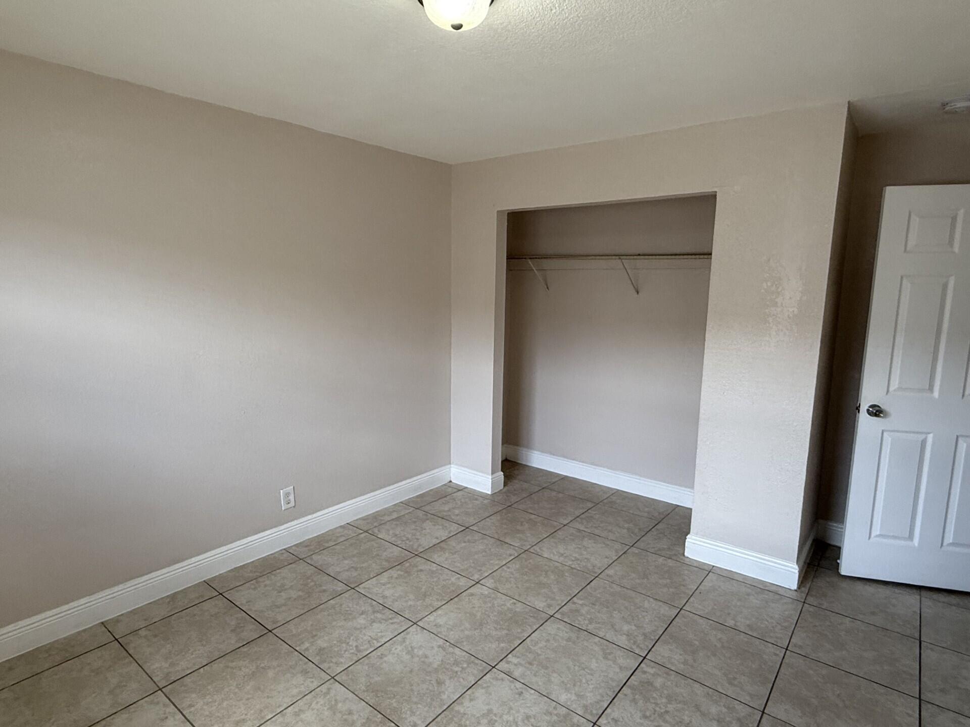 2830 Avenue South, Unit B3 Riviera Beach, FL 33404 - Photo 6 of 8 Bedroom 2 Closet