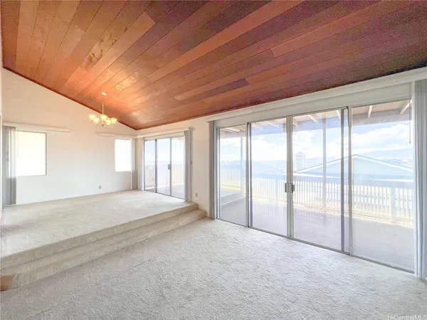 $3,900 | 98-726 Keikialii Street, Aiea, HI 96701