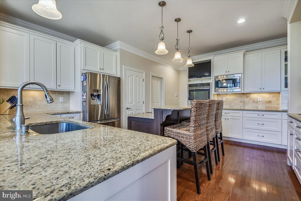 14408 Katie Road Phoenix, MD 21131 - Photo 16 of 53 Kitchen