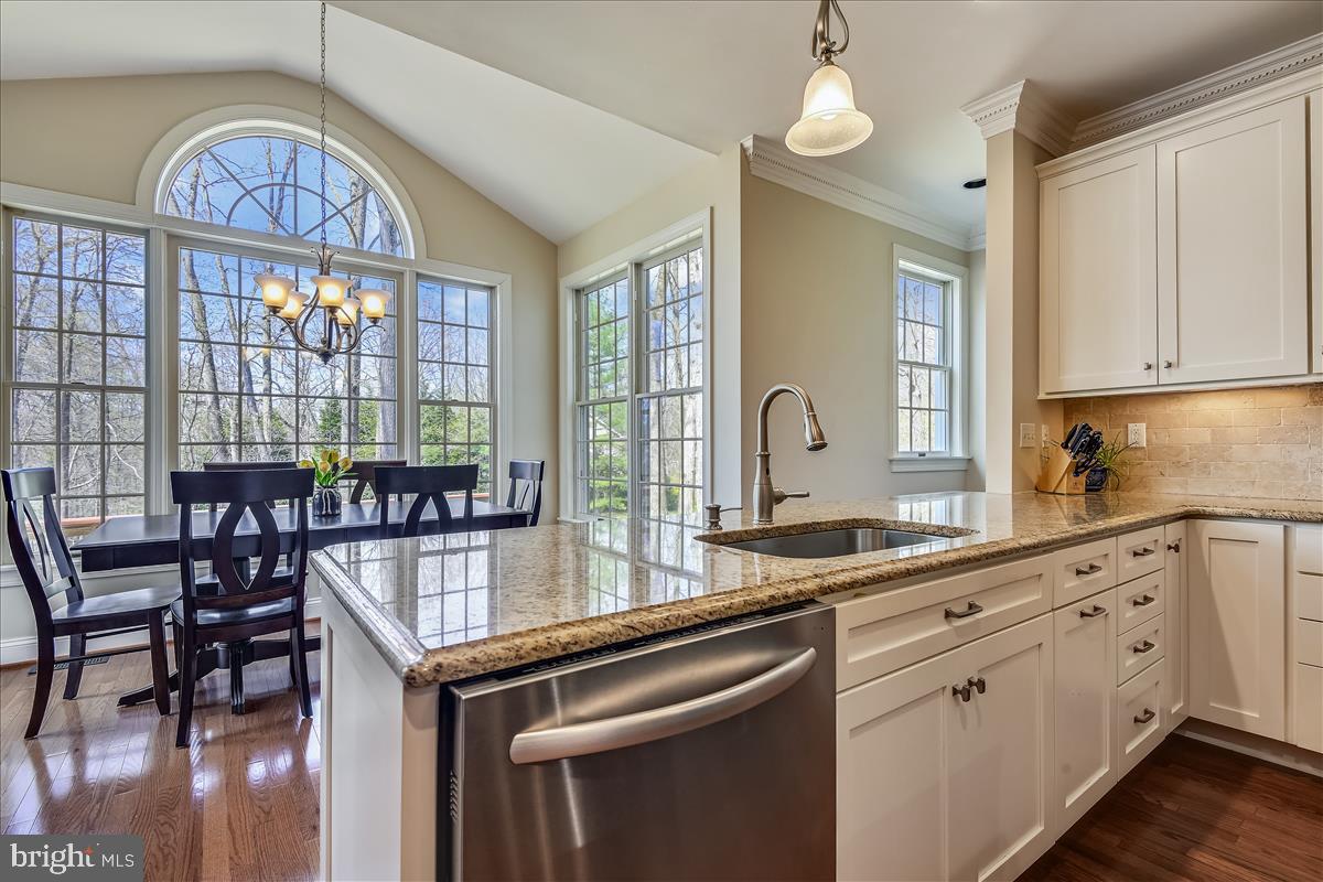 14408 Katie Road Phoenix, MD 21131 - Photo 18 of 53 Kitchen