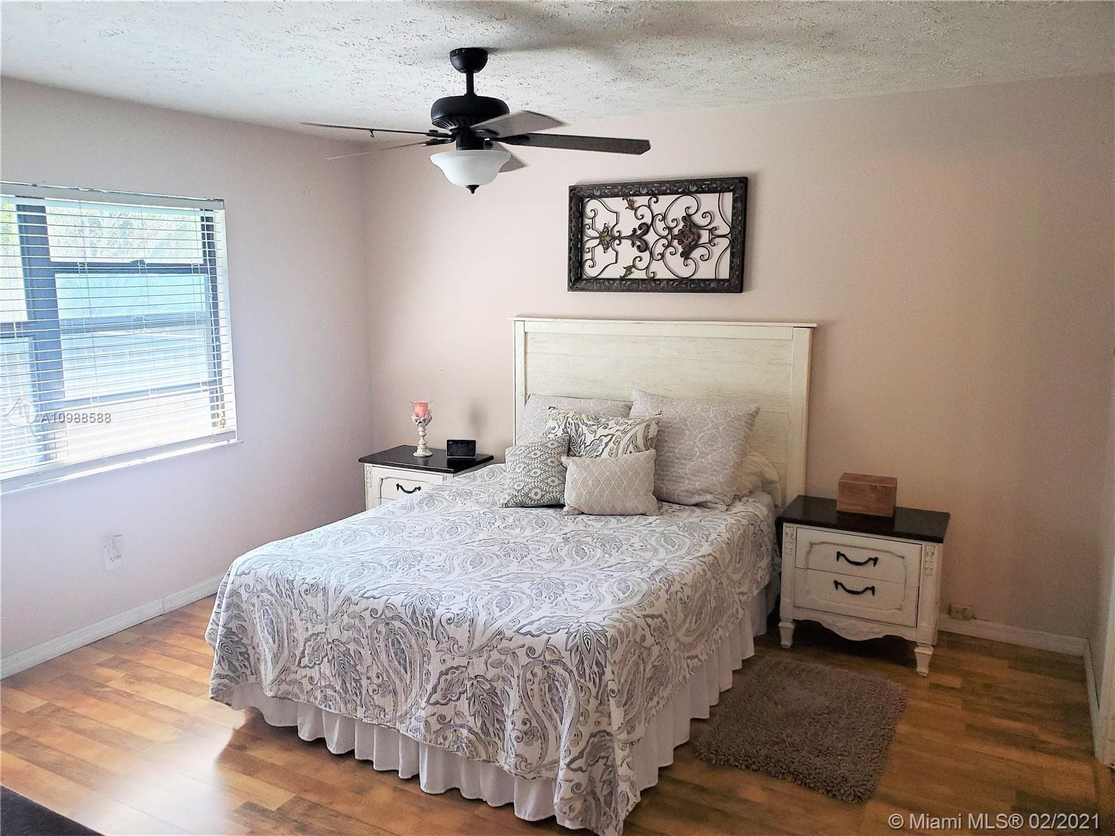 3726 Southeast Middle Street Stuart, FL 34997 - Photo 18 of 48 Gallery Image 18