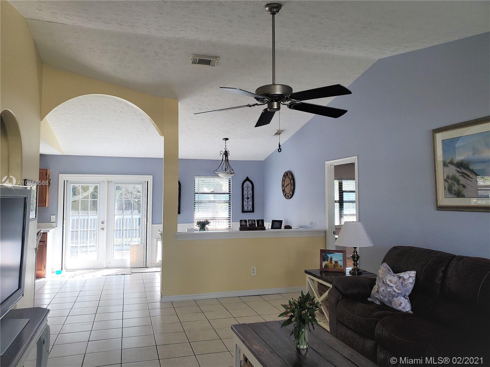 3726 Southeast Middle Street Stuart, FL 34997 - Photo 3 of 48 Gallery Image 3