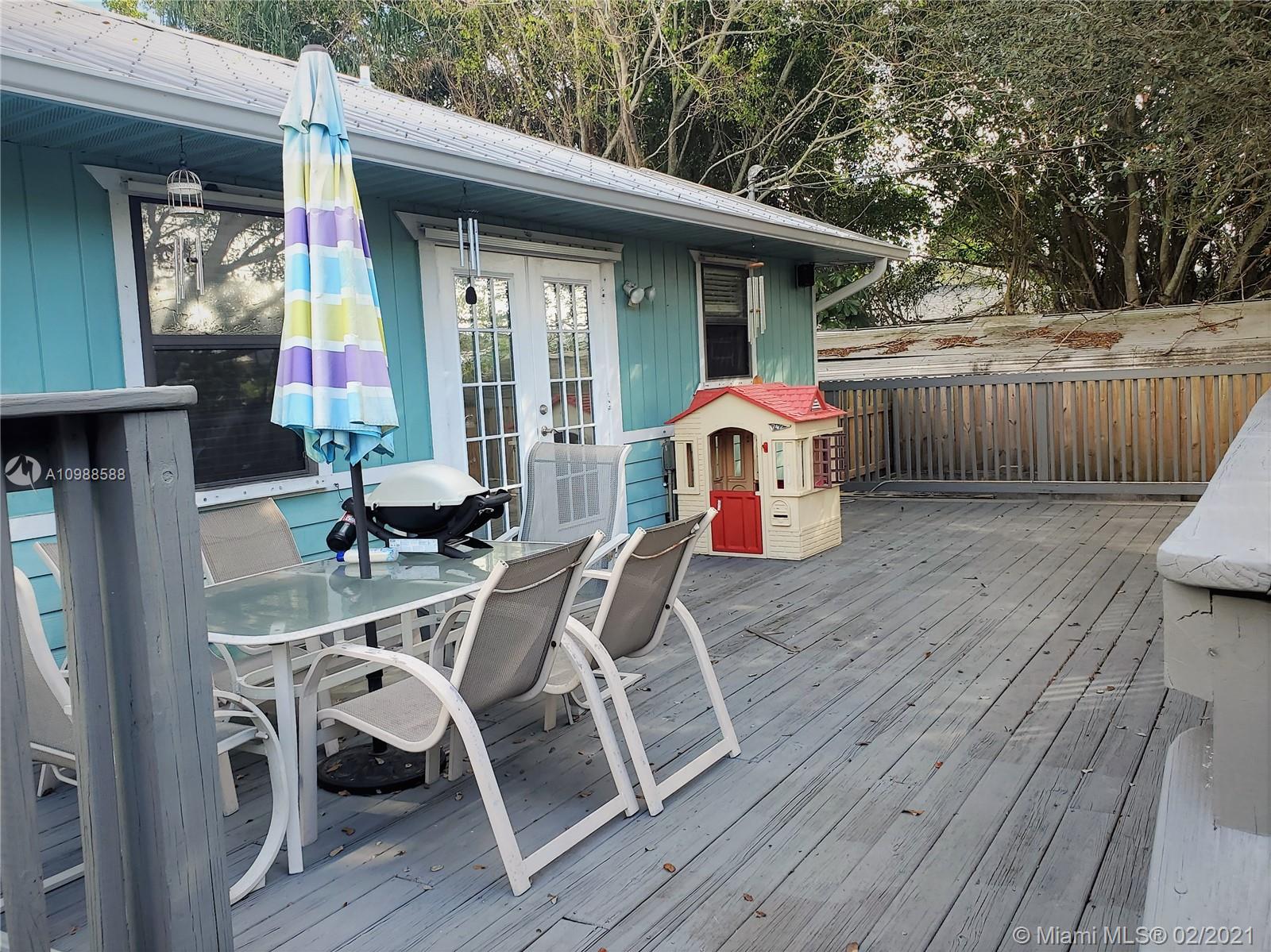 3726 Southeast Middle Street Stuart, FL 34997 - Photo 33 of 48 Gallery Image 33