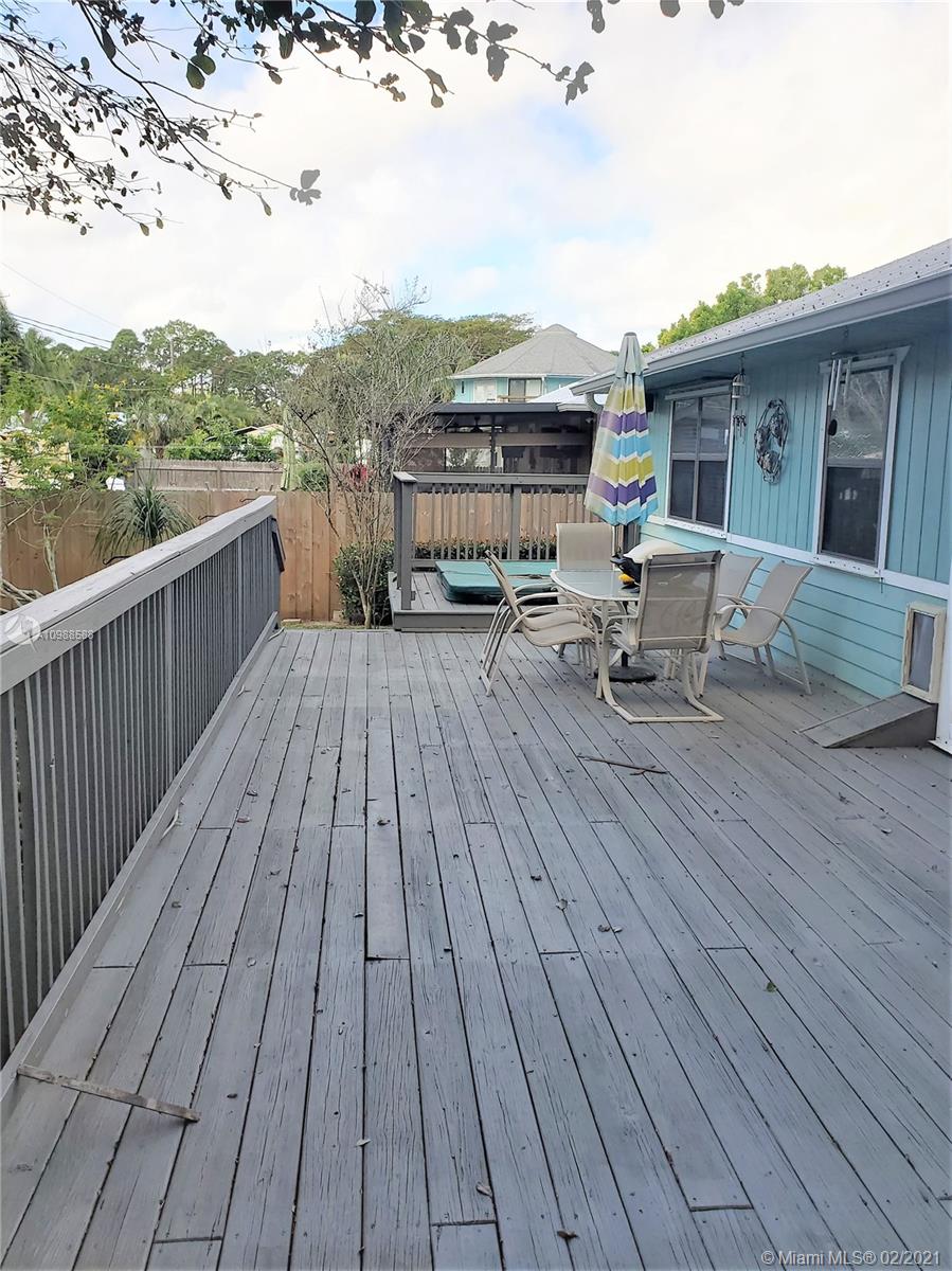 3726 Southeast Middle Street Stuart, FL 34997 - Photo 35 of 48 Gallery Image 35