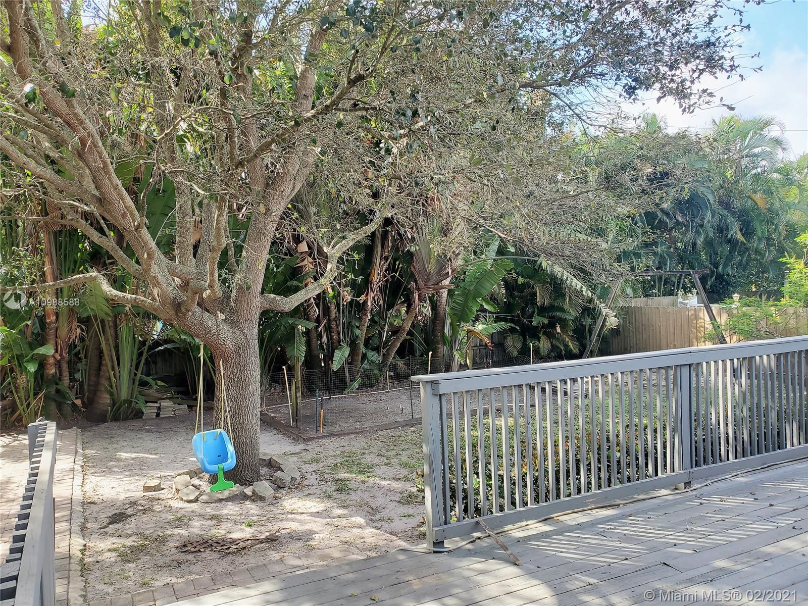 3726 Southeast Middle Street Stuart, FL 34997 - Photo 36 of 48 Gallery Image 36
