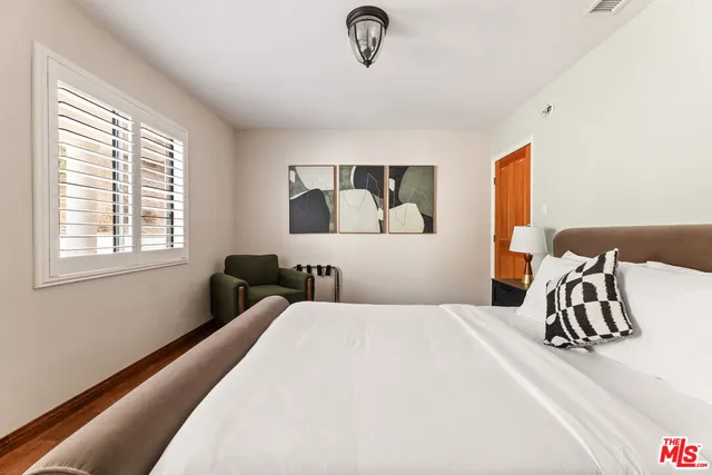 $20,000 | 3200 Oakley Drive, Los Angeles, CA 90068