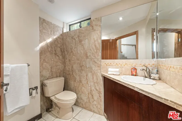 $20,000 | 3200 Oakley Drive, Los Angeles, CA 90068