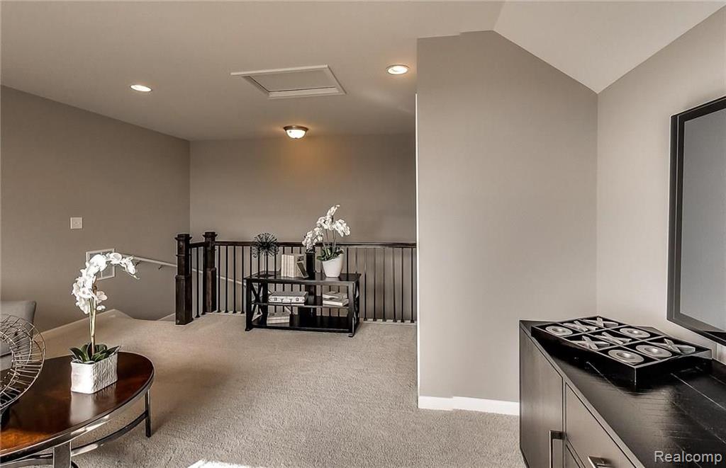 2678 Helmsdale Circle Rochester Hills, MI 48307 - Photo 24 of 26