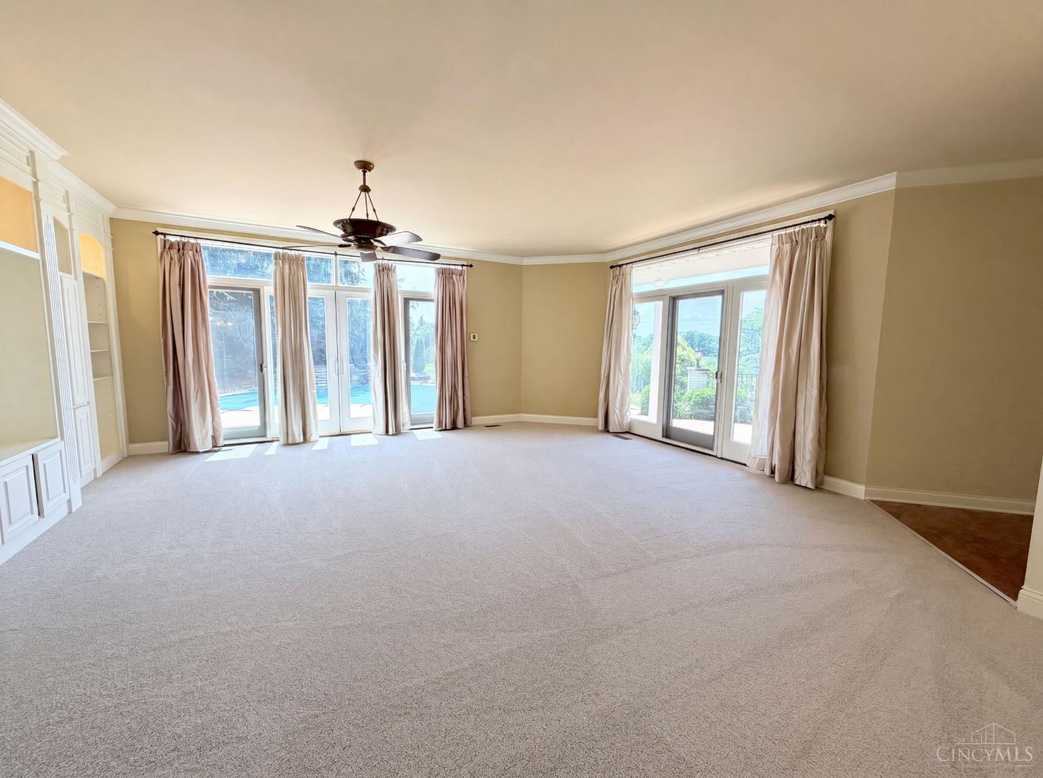 7087 Bridgetown Road Cincinnati, OH 45248 - Photo 12 of 35