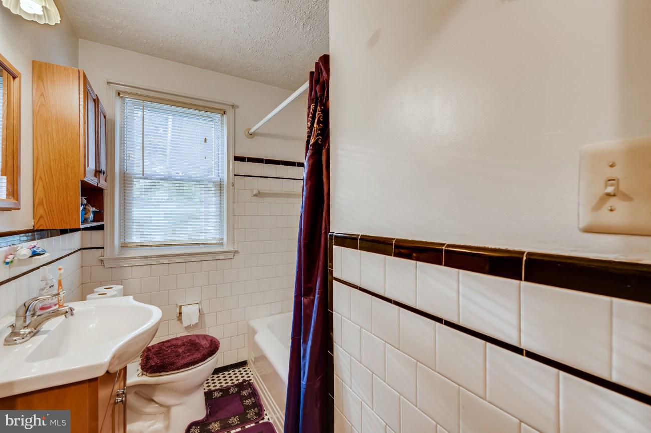5548 Oakland Road Baltimore, MD 21227 - Photo 13 of 28 Gallery Image 13