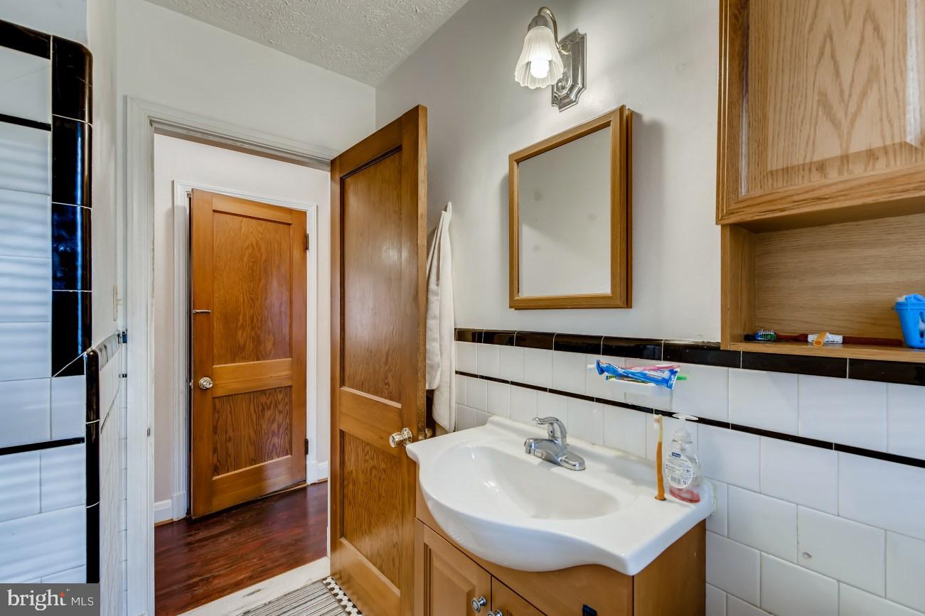 5548 Oakland Road Baltimore, MD 21227 - Photo 14 of 28 Gallery Image 14