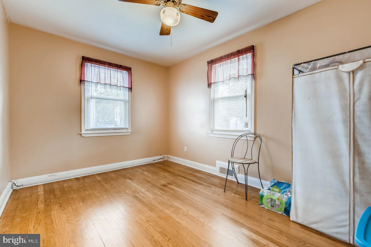 5548 Oakland Road Baltimore, MD 21227 - Photo 15 of 28 Gallery Image 15