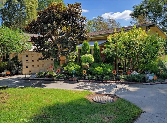 $484,000 | 191 Avenida Majorca, Unit D, Laguna Woods, CA 92637