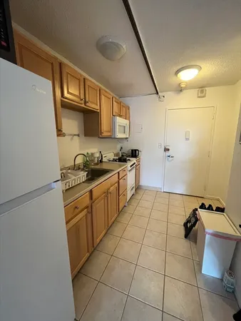 $2,500 | 44 Washington Street, Unit 606, Brookline, MA 02445
