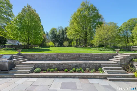 $2,895,000 | 20 Lounsbury Road, Ridgefield, CT 06877