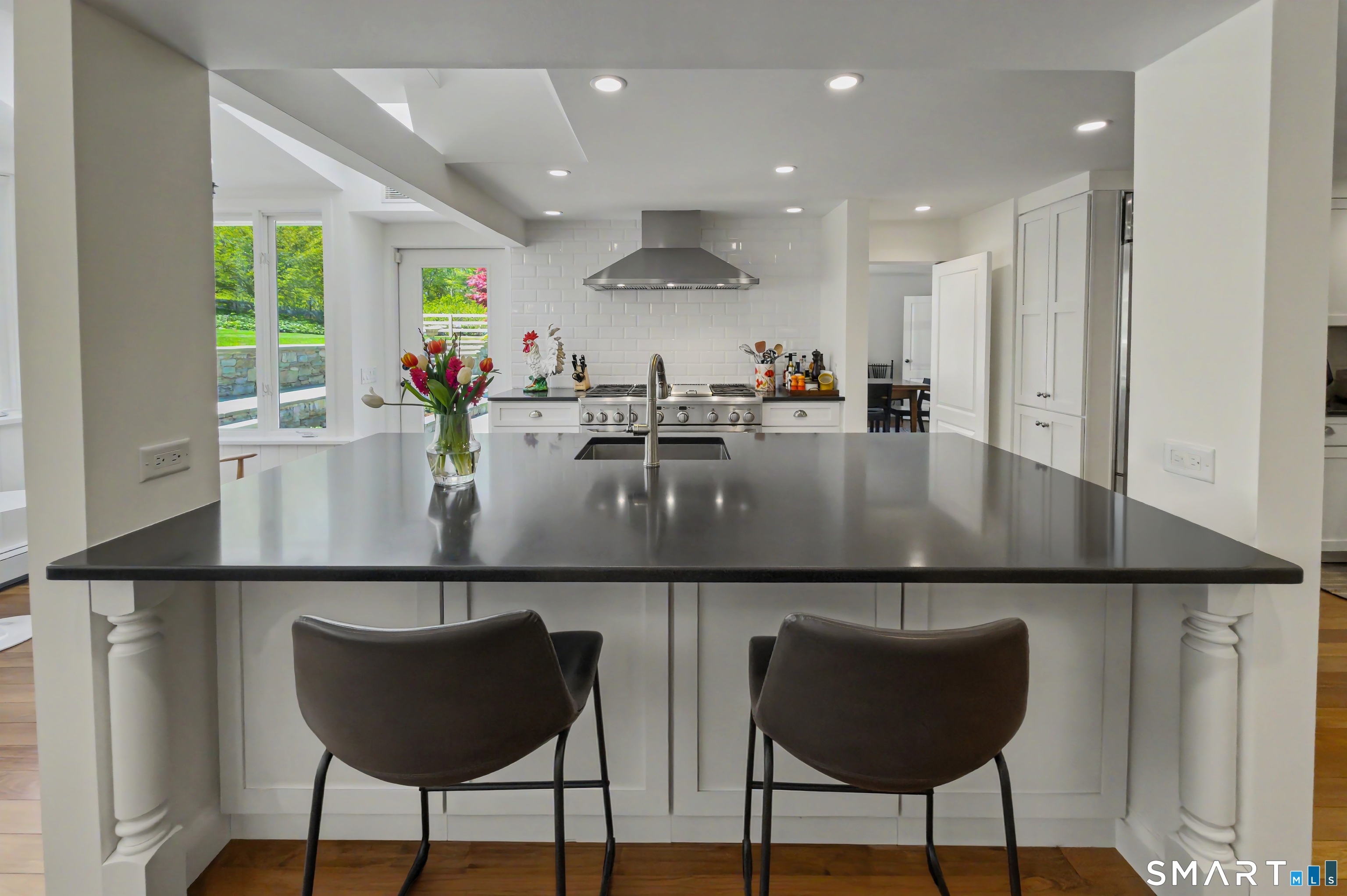 20 Lounsbury Road Ridgefield, CT 06877 - Photo 7 of 40