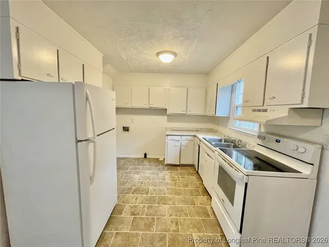 $795 | 820 Pilot Avenue, Fayetteville, NC 28303