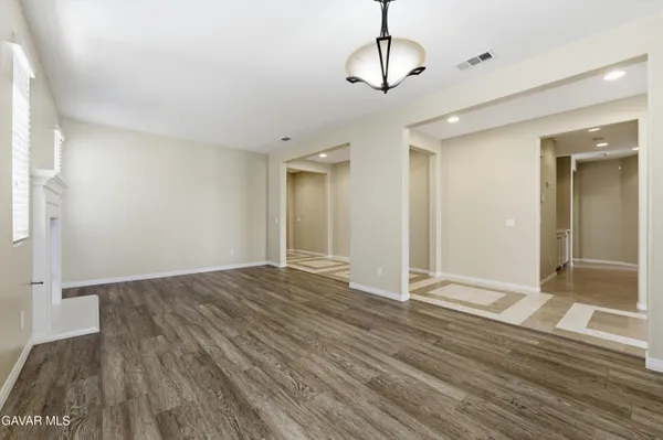 $3,750 | 3024 Tournament Drive, Palmdale, CA 93551