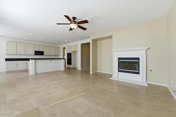 $3,600 | 3024 Tournament Drive, Palmdale, CA 93551