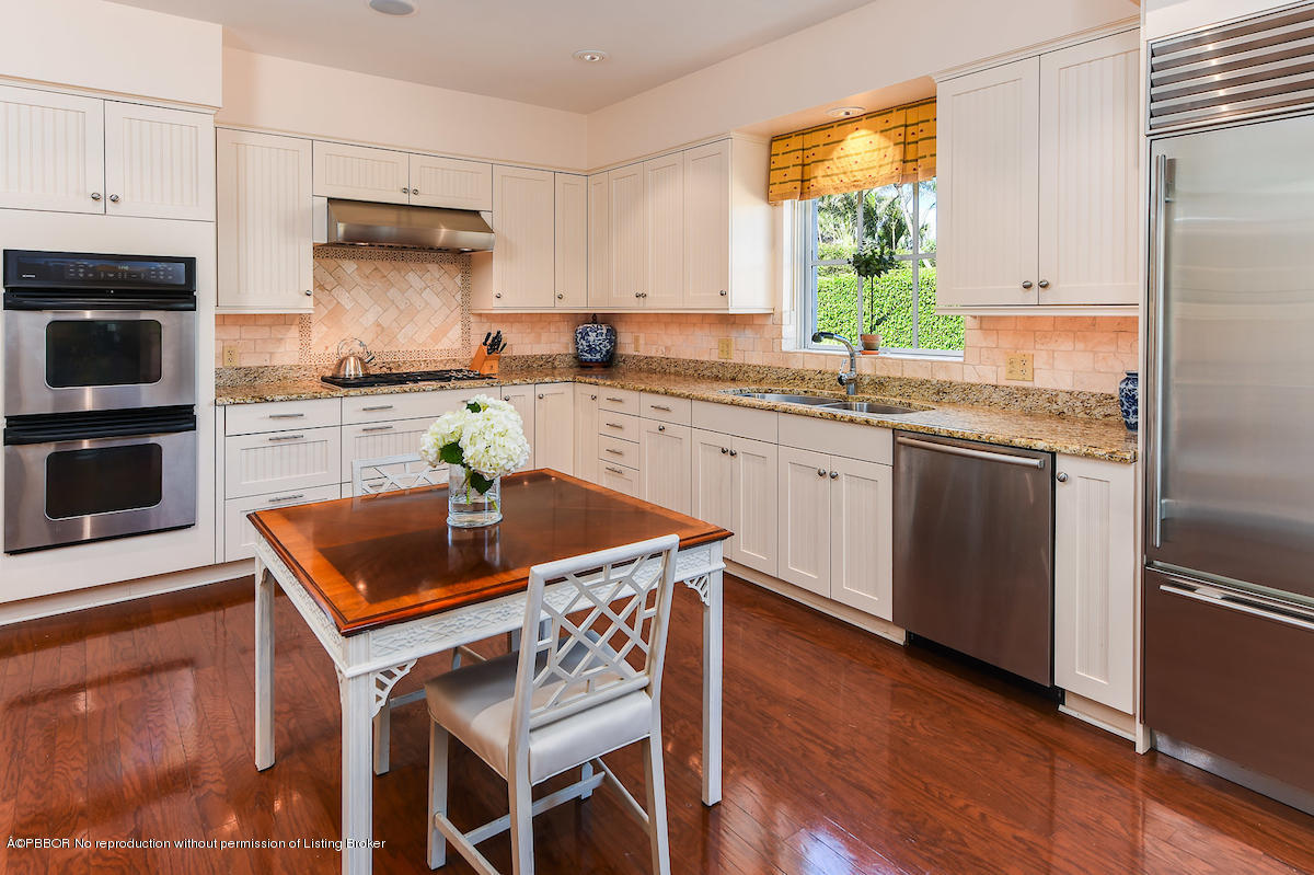 112 Kings Road Palm Beach, FL 33480 - Photo 8 of 11 KITCHEN