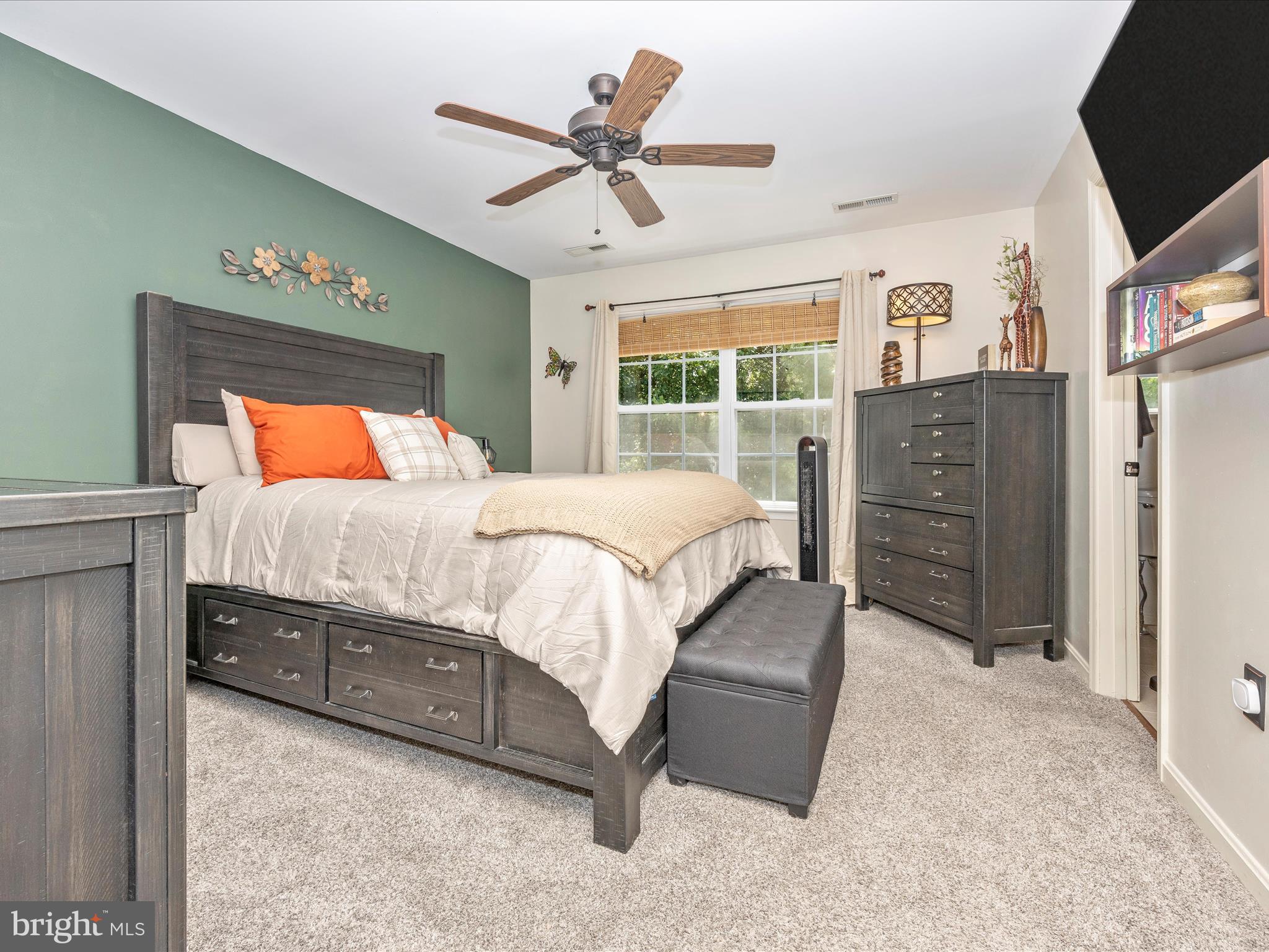 9205 Ridgefield Circle Frederick, MD 21701 - Photo 19 of 64 Primary Bedroom