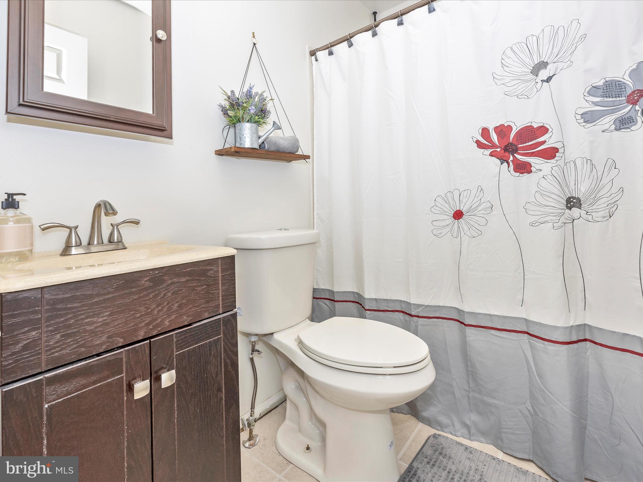 9205 Ridgefield Circle Frederick, MD 21701 - Photo 29 of 64 Bathroom 2