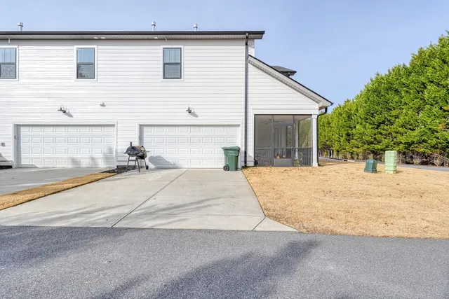 $465,000 | 1216 South Pinot Road, Duncan, SC 29334