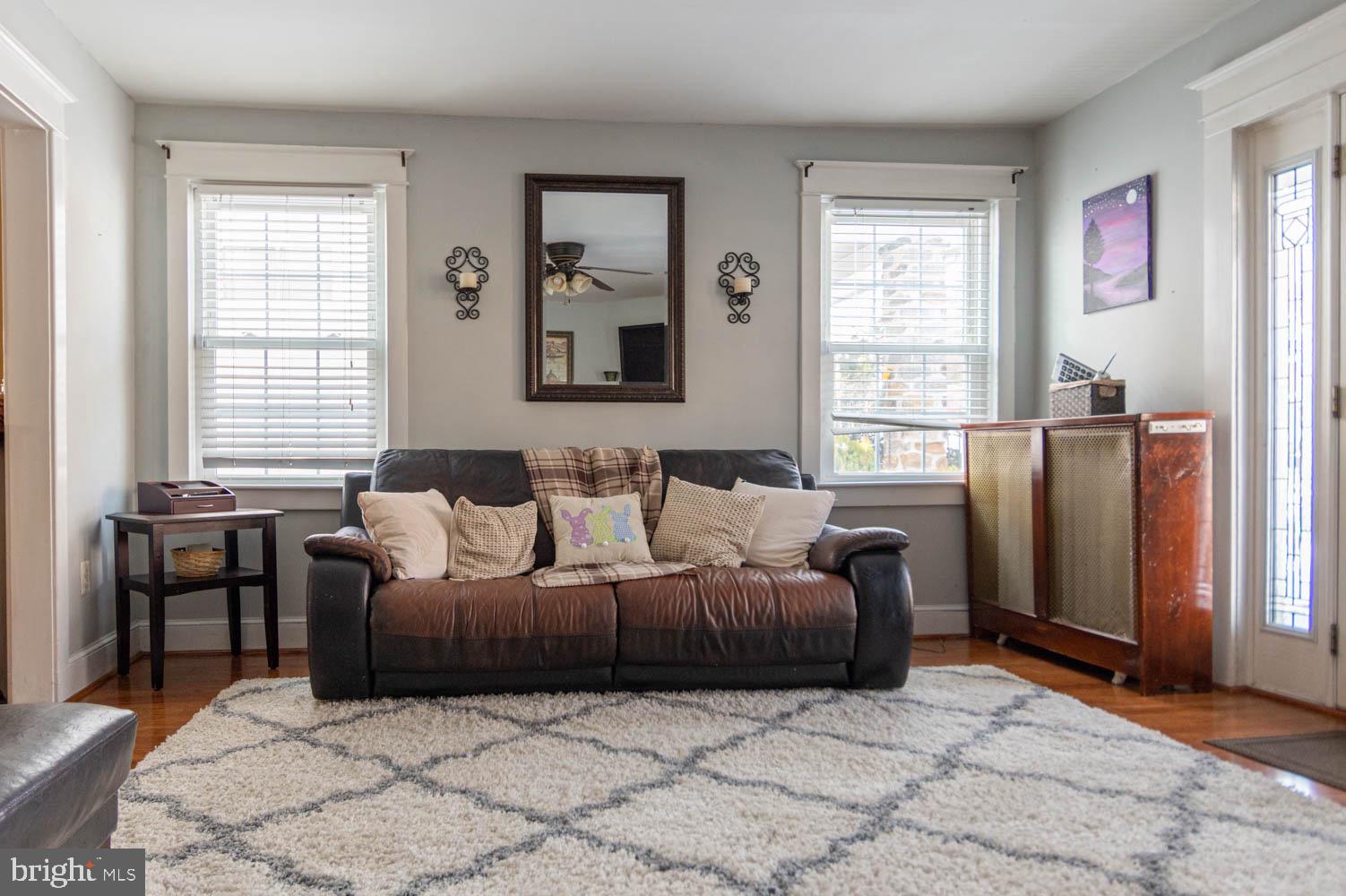 98 Marshall Road Lansdowne, PA 19050 - Photo 4 of 32 Gallery Image 4