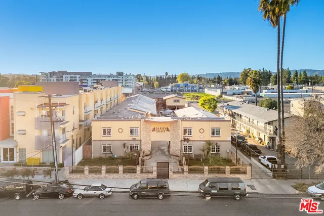 $6,200,000 | 6653 Darby Avenue, Reseda, CA 91335