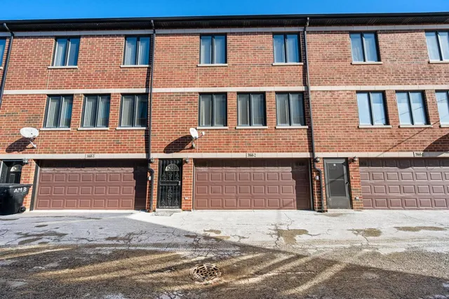 $349,900 | 3860 West 51st Street, Unit 2, Chicago, IL 60632